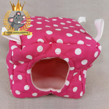 Couchage “ cube ” motif rose à pois